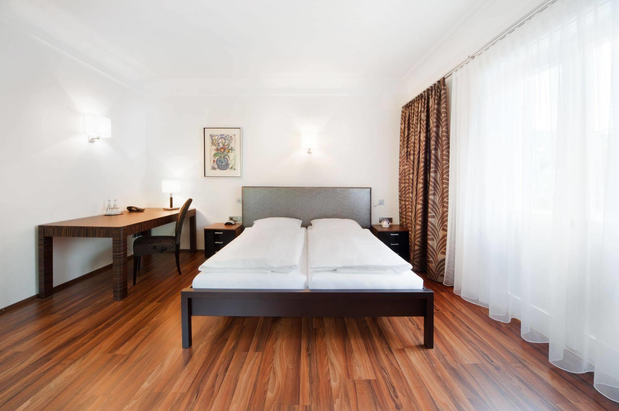 Hotel Mueller Hohenschwangau Bagian luar foto